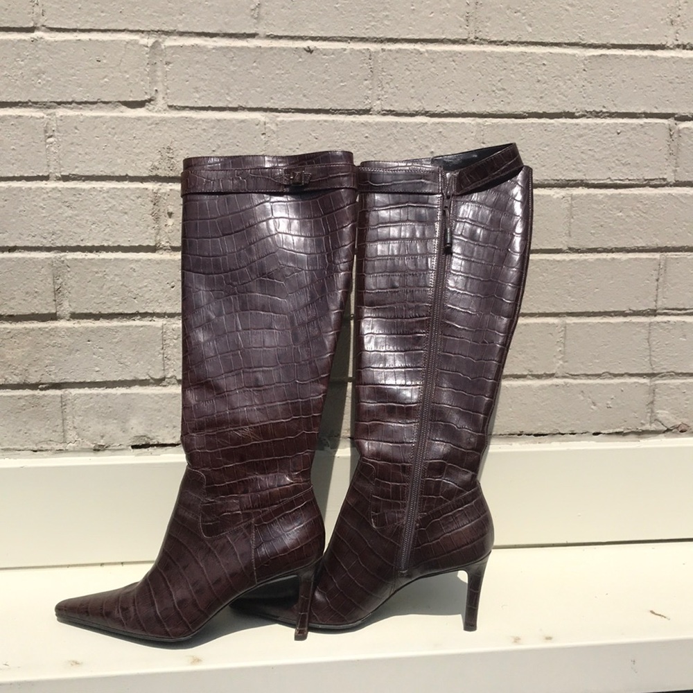 Striking Lauren Ralph Lauren Boots